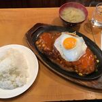 ニューバーグ - Cセット
ダブルメキシカン
追加でハンバーグ一枚
とチーズを一枚
ライス大盛り