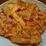 肉料理 大森 - ホルモン盛り合わせ
