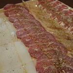 肉料理 大森 - イカ、ツラミ、ミノ、タン下(左から)全て塩