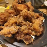 肉汁餃子と190円レモンサワー 難波のしんちゃん - 唐揚げ（食べ放題）