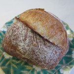 グッドモーニングベーカリー - リュスティック１００円。

生地を分割したまま二次発酵させて焼き上げたモッチリ感の楽しめるパンです。