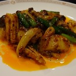 赤坂 四川飯店 - 海鮮料理：ホタテのピリ辛トウチ炒め