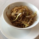 家全七福酒家　SEVENTH SON RESTAURANT - 黄ニラとモヤシ入り焼きそば