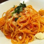 イタリアン レストラン ポルトフィーノ - 小エビとホタテのトマトクリーム