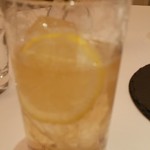 銀座 レカン - ジュンジャエールはバカラのパルメのハイボールグラス