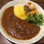 SPICY CURRY 魯珈 - 薬膳黒ビーフカレー＋るうろう煮玉子