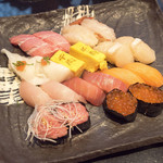 千両 - 千両特盛寿司盛り合わせ（二人前）を。360HKD