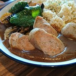 港町バル Repas - 自家製ソーセージとお野菜のカレー 1,120円(ドリンク、ミニデザート付)