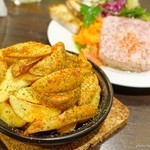 BISTRO&BAR Utage - 2017年12月　フレンチポテトフライ【550円】