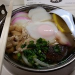 梅月 - 鍋焼きうどん500円