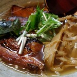 麺や 桜風 - バラ肉チャーシュー麺