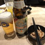 Yakitori Dainingu Itadaki Kokkochan - 瓶ビールとお通し