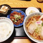 アタミ食堂 - 小モツ定食•小ラーメンセット 1000円
                                ラーメン大盛り+100円
                                