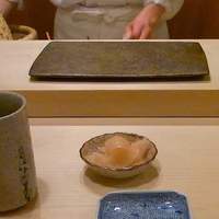 鮨まつもと - 最近何故かご主人の前が多い。