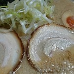 ら～めん金虎 - 背脂ラーメン