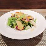 創作イタリアン Gemelli - ジェメリサラダ たっぷりお野菜)^o^(