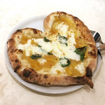 UPMARKET PIZZA&CAFE - マルゲリータ ”バレンティーノ”（税別1,550円）