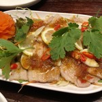 「ムーマナオ」（1350円）