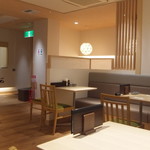 とんかつ 一頭揚げ 亀かわ - 店内