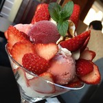 ザ リビング - この苺の配列を毎回同じにできるのがすっげー