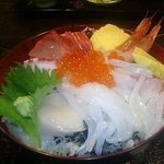 魚処丸正 - 平日ランチ限定海鮮丼大盛り