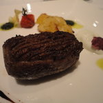 代官山ASO チェレステ - 軽く燻製の香りを纏ったシャラン産鴨胸肉の炭火焼