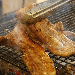 炭火焼専門食処 白銀屋 - 豚肉