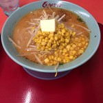 くるまやラーメン　 - 味噌バターコーンラーメン（880円）