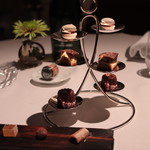 モトイ - ミニャルディーズ