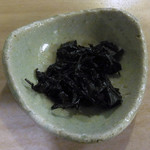 はし本 - お通しの葉唐辛子