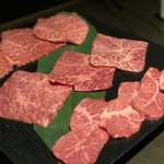 焼肉・ジンギスカン きんぐこんぐ - 