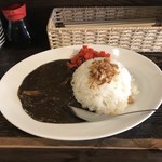 jin-bay - イカスミカレー。
            税込500円。
            美味し。