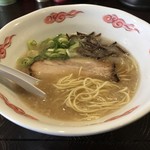 ドラゴンラーメン - とんこつラーメン