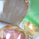 小麦屋 - こちらの山型パンは夫が毎朝食べています