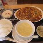 神龍 - マーボー豆腐定食800円