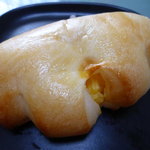 トレナーヴェ - 【クリームパン　１５０円】