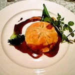 リストランテ フォレスタ・ヴェルデ - 道産牛のパイ包み焼きソースポルト
