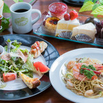 Ko-Hi Marushe Itaria - カンティーナコース1650円　　　　　　前菜サラダ盛合せ、お好みのパスタ、自家製ケーキorクリミアソフトクリーム、自家焙煎珈琲付のセットです。