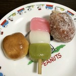 大徳屋 - 笑み栗、三色団子、長寿柿