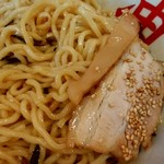 きりん寺 - モチモチの麺とチャーシュー、メンマ