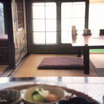 古母里 - お店は古民家なので、建具一つとっても味わいがある