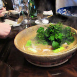 比良山荘 - 牡丹鍋にクレソンを投入(2017.12月上旬)