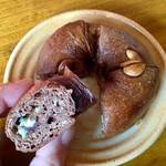 パン家アストレア - 【2018年1月27日】チョコ＆チョコベーグル(150円)