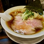 らーめん 稲荷屋 - ワンタン麺