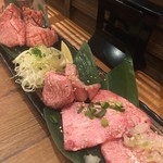 Yakiniku Sakaba Tomosankaku Hanare - 