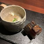 京橋もと  - 浅利と蛤のお椀・鯖寿司