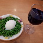 Saizeriya - 柔らか青豆の温サラダと赤ワイン