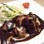 肉屋の台所 - ビーフシチュー(150ｇから200ｇに増量中) 1,250円