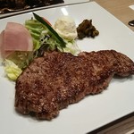 肉屋の台所 - サーロインステーキ(200ｇ) 1,200円