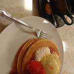 はまの屋パーラー 有楽町店 - 